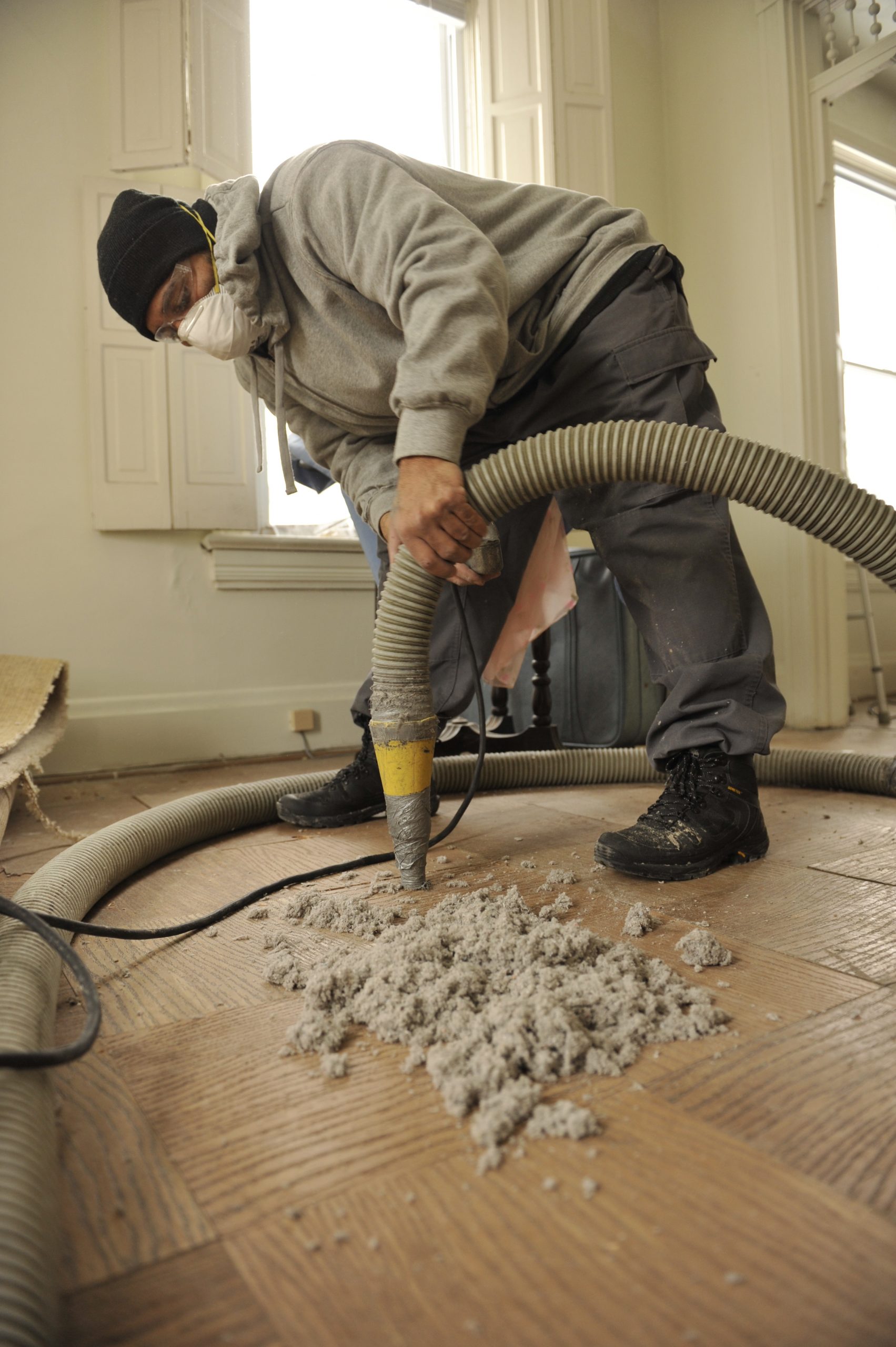 Insulation Blown-In to floor